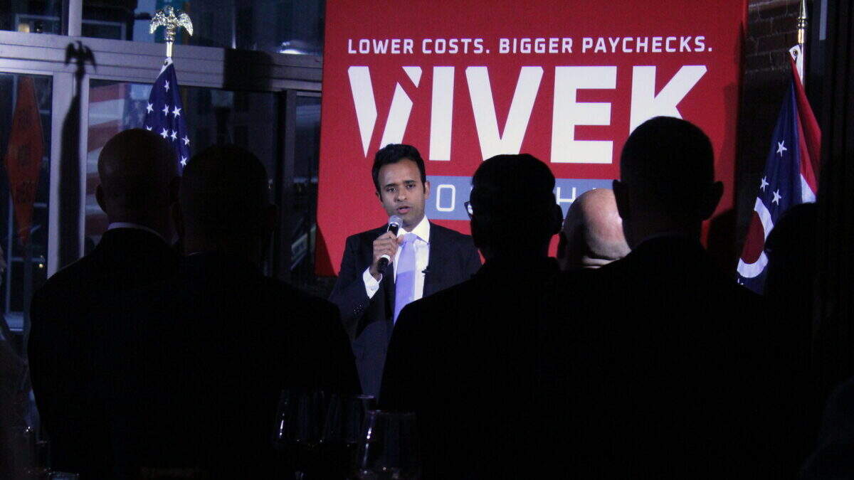 Vivek Ramasawamy’s Ohio gubernatorial campaign charged $509,473 to credit cards without itemized disclosures, prompting concerns about transparency and enforcement.