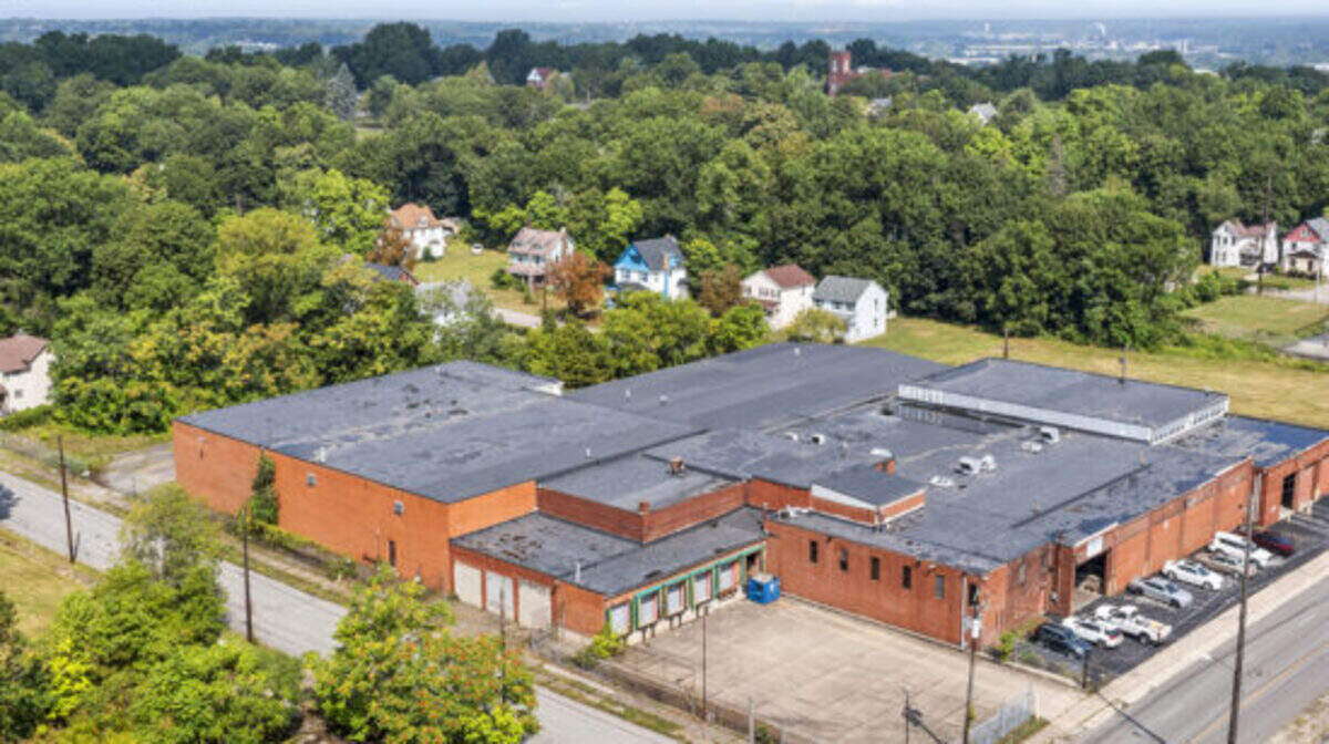 The owner of the property at 1120 Oak Hill Ave. in Youngstown recently upgraded the site for sale/lease with new LED lighting and new heating equipment.