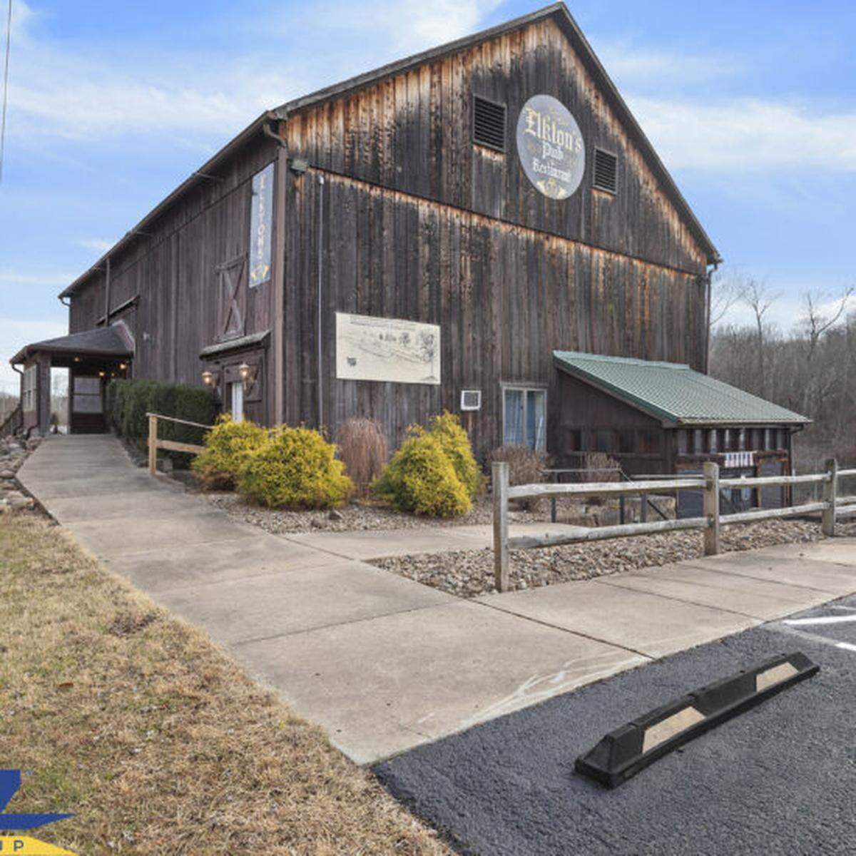 Zoning laws allow for the site to be a restaurant, winery, brewery or creative event space, according to Platz Realty Group.