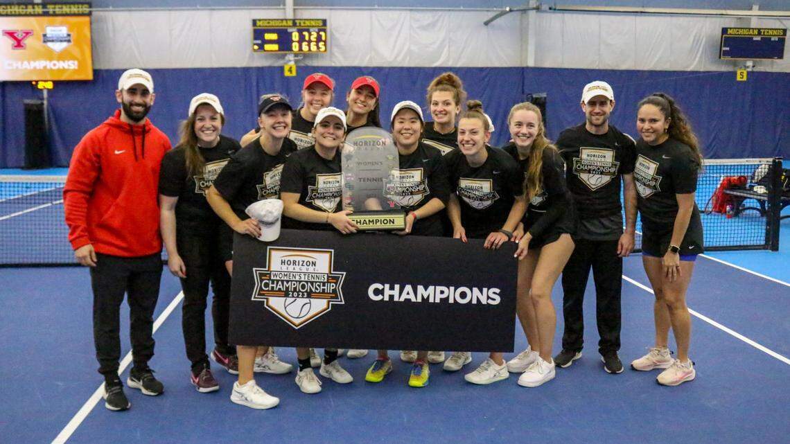 Youngstown State tennis team