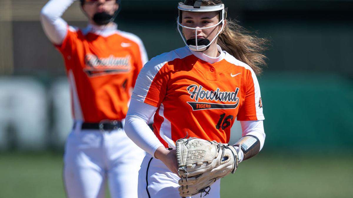 Warren Howland softball team