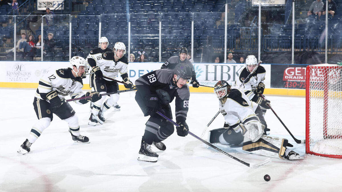 Phantoms face elimination after dropping game 2 of Eastern Conference Semifinals.