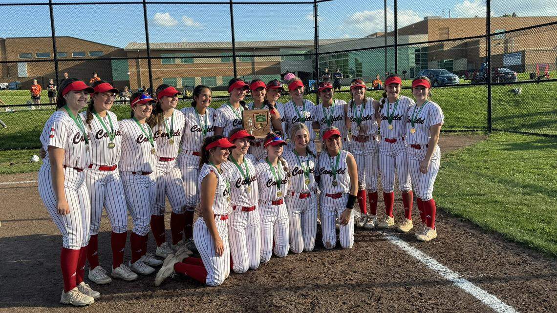 Canfield softball team
