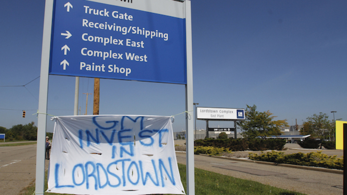 A sign outside of the General Motors Lordstown Assembly Complex on Sept. 20. Photo by Robert K. Yosay
