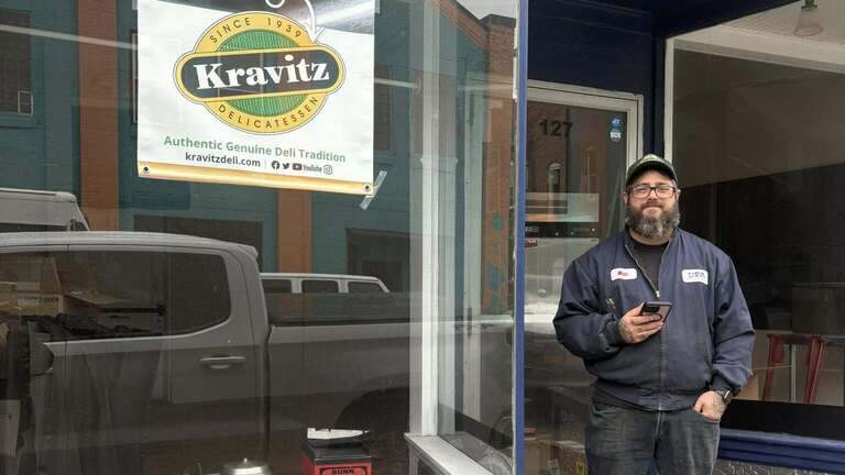 Kravitz Deli officially open for business on Penn Avenue in Salem