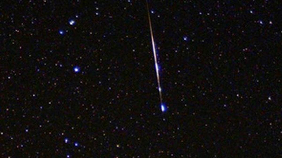 The Delta Aquariids meteor shower will peak with 10 to 20 meteors per hour through the end of July. (NASA)