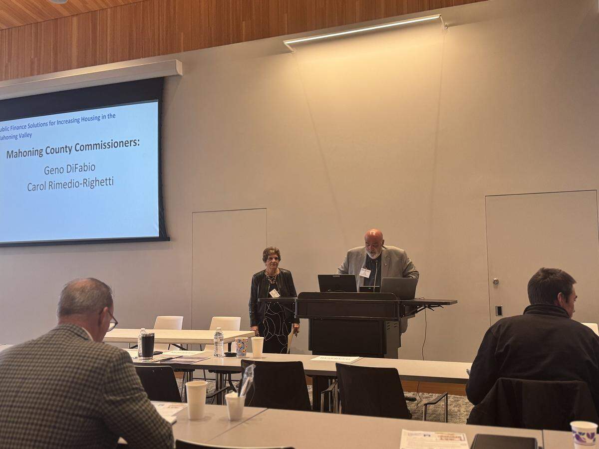 (left to right) Mahoning County commissioners Carol Rimedio-Righetti and Geno DiFabio welcomed real estate agents and community advocates to a discussion on collaborative, public finance-based solutions for increasing housing in the Mahoning Valley.