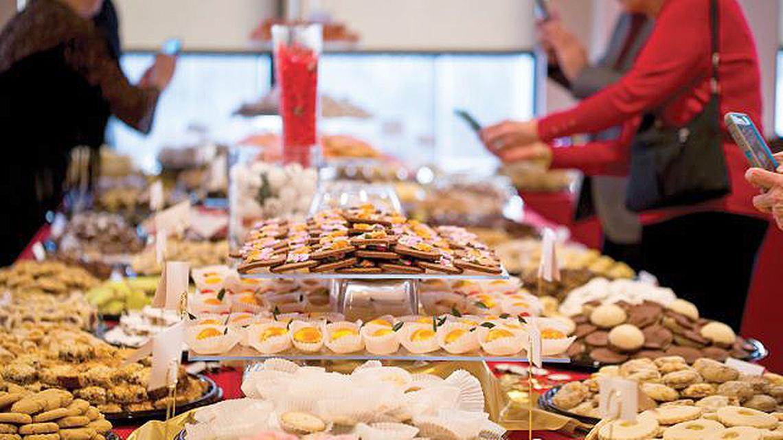 More than 350 guests enjoyed the 2020 Cookie Table and Cocktails event, which featured thousands of cookies. This year, the event is available online and free to the public. (Photo by Leanne Lee | Courtesy of Mahoning Valley Historical Society)