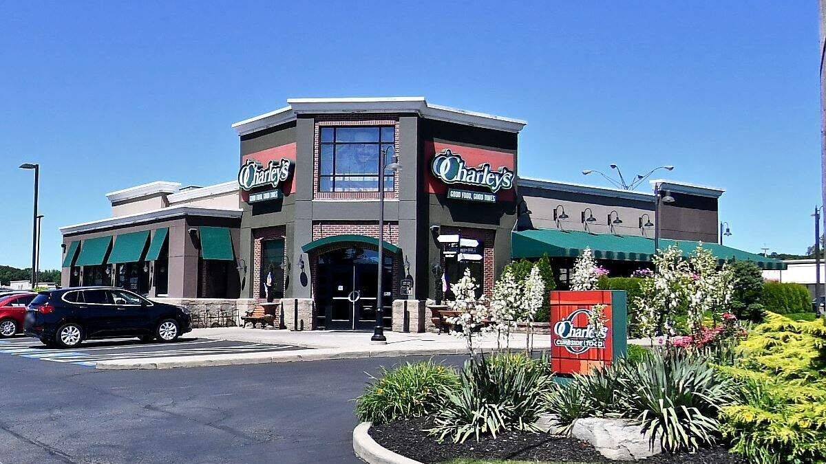 Cafaro Company acquires former O'Charley's restaurant for $1.7 million in Niles