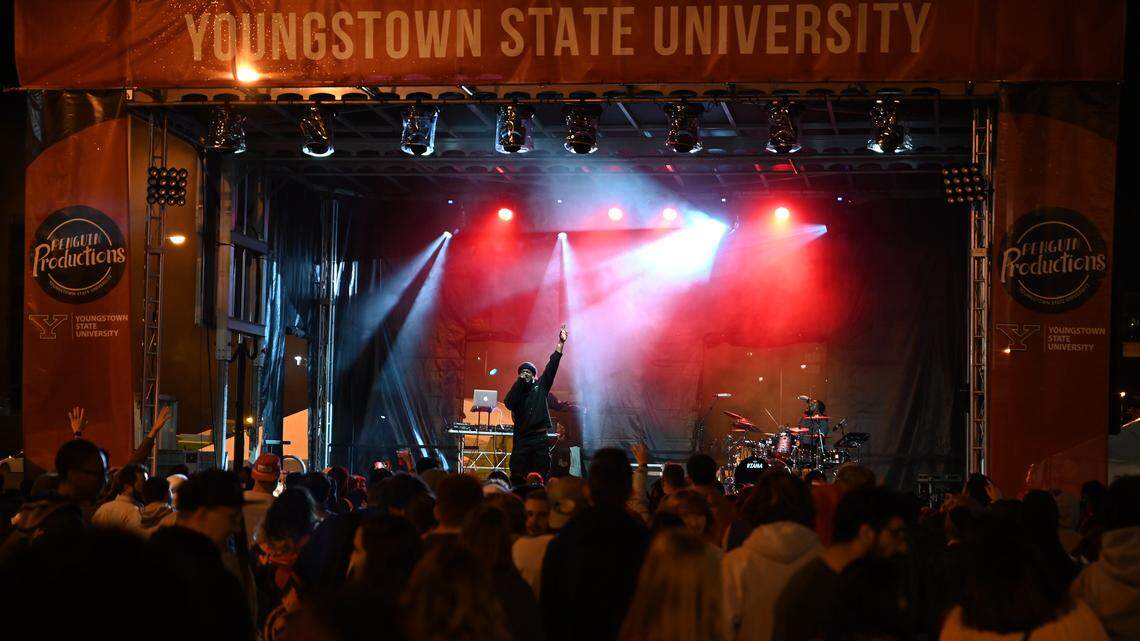 FILE 2023 Federal Frenzy