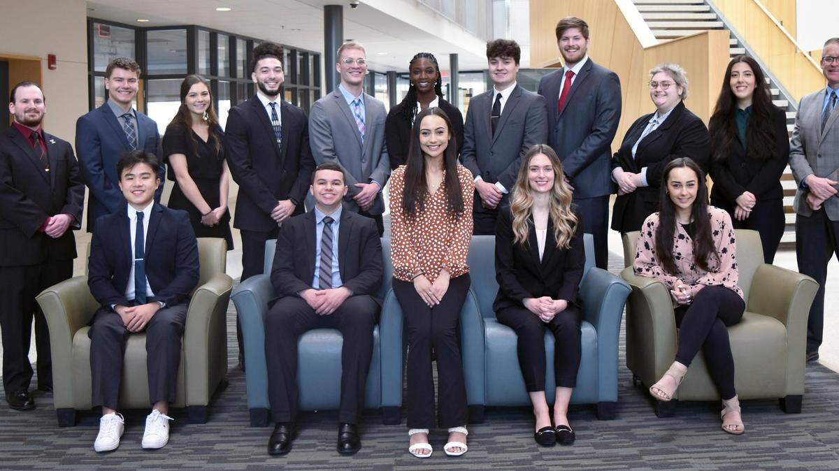 Members of WCBA’s pilot Ohio Procurement Internship Program Back Row: (L-R) Joseph Scott, Program Professor; Colin Burdette; Samantha Heikkila; Jason Gibson; Adam Czerniak; Nadia Pace; Zachary Clark; Charles Quinn; Jacqueline Baldwin; Talita Foschi de Souza; and Scot Loveland, APEX Accelerator Consultant. Front Row (L-R): Tien Tran, Jakob Peters, Sophia Miller, Rebecca Catlos, Natasha Miller.:
