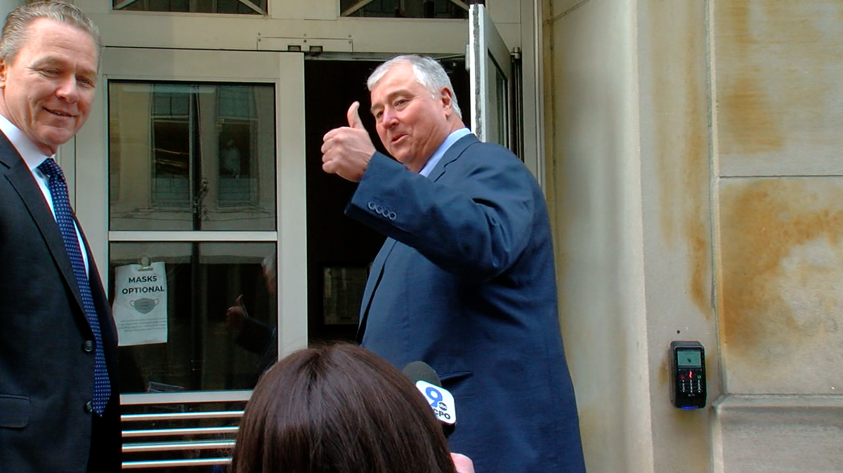 Former Ohio House Speaker Larry Householder gives the thumbs up as he enters the courthouse on March 1.