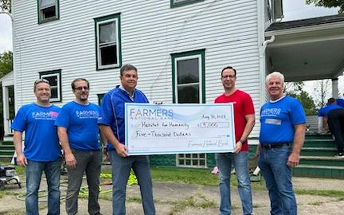 Farmers National Bank builds community with Habitat for Humanity