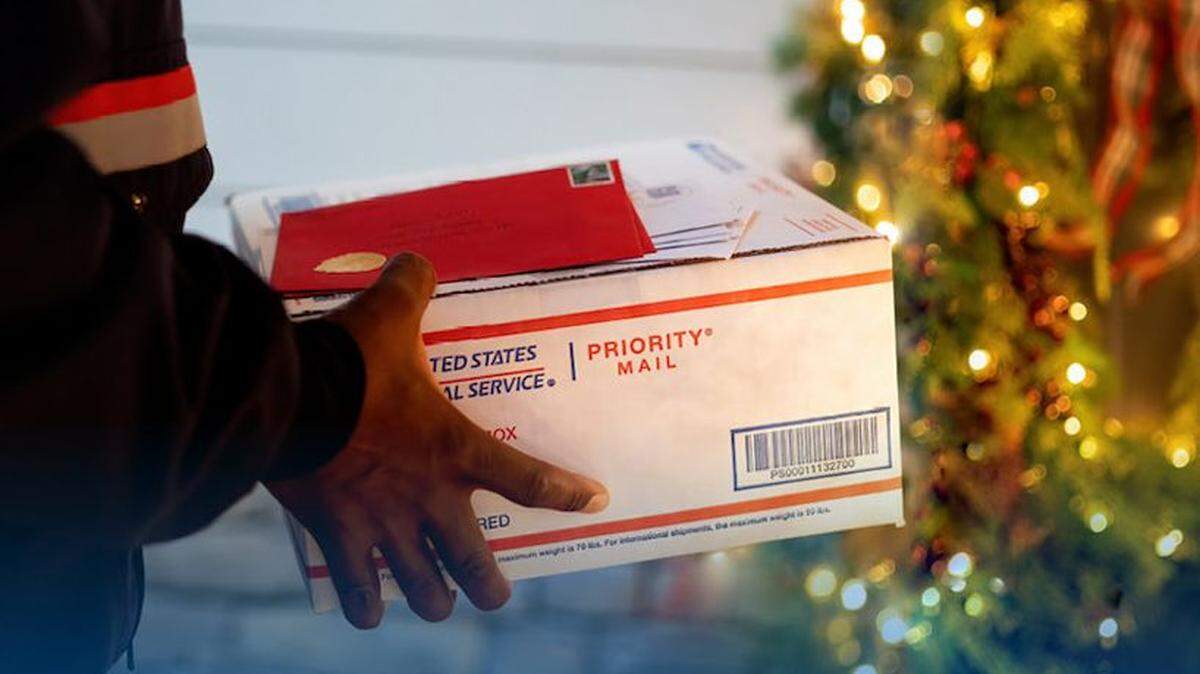 What USPS customers need to know about delivery schedules this holiday season.