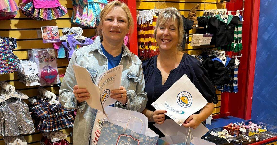 The Hope Foundation of the Mahoning Valley dropped off customized Build-A-Bear teddy bears for the children receiving treatment at Akron Children’s Hospital Beeghly Campus in Boardman.