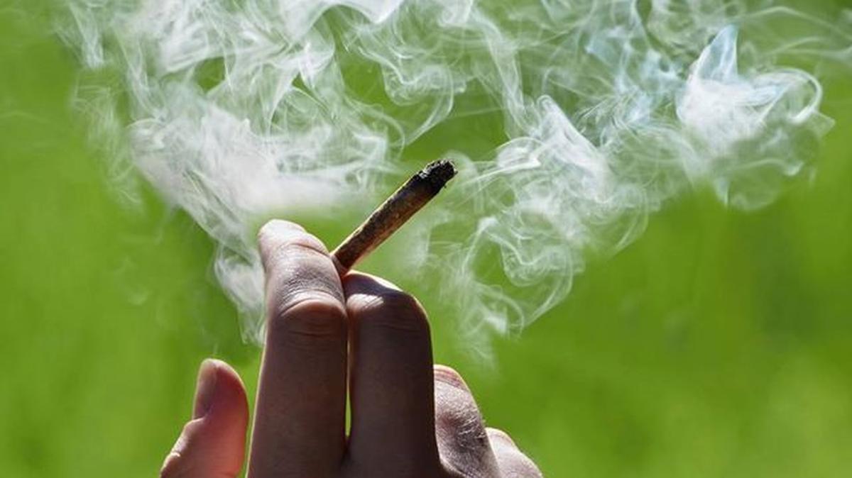 Here’s what Illinois law says about employees using cannabis products off the clock.