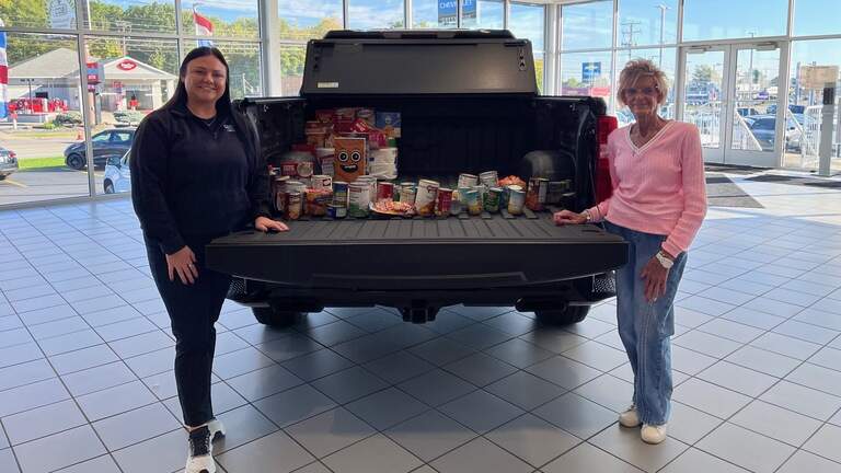 Greenwood Chevrolet in Austintown announces Extra Mile Food Drive