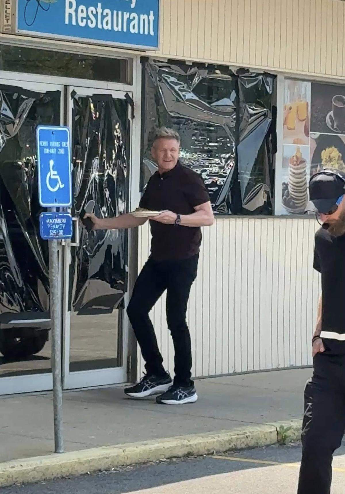 As part of the new show called Gordon Ramsay Secret Service, Ramsay and crew were spotted by fans and Swenson’s at Lyla’s Family Restaurant in Cuyahoga Falls.