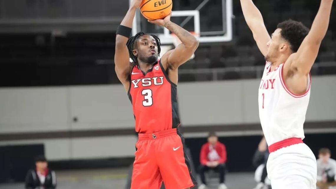 Youngstown State Penguins set D-I win streak mark after 77-61 victory at IU-Indy.