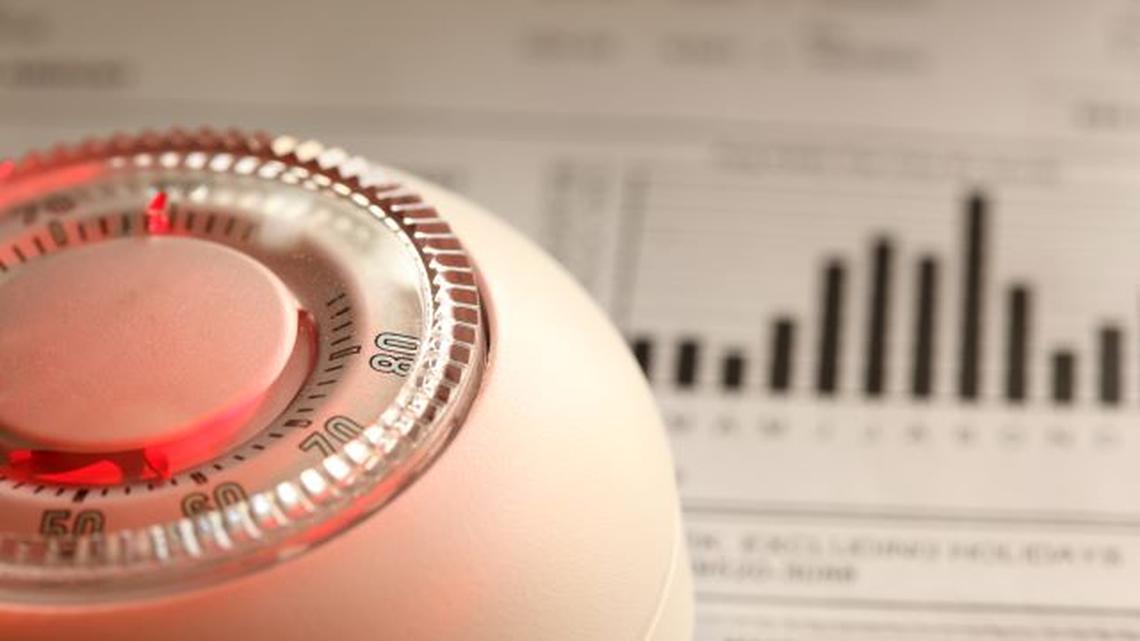 Is it legal for Illinois utility companies to cut your power in extremely cold weather?