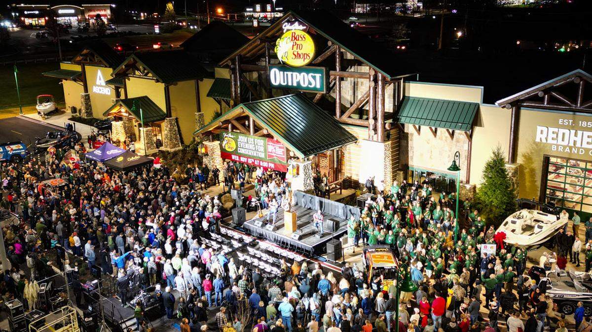 Bass Pro Shops grand opening celebration in Niles.
