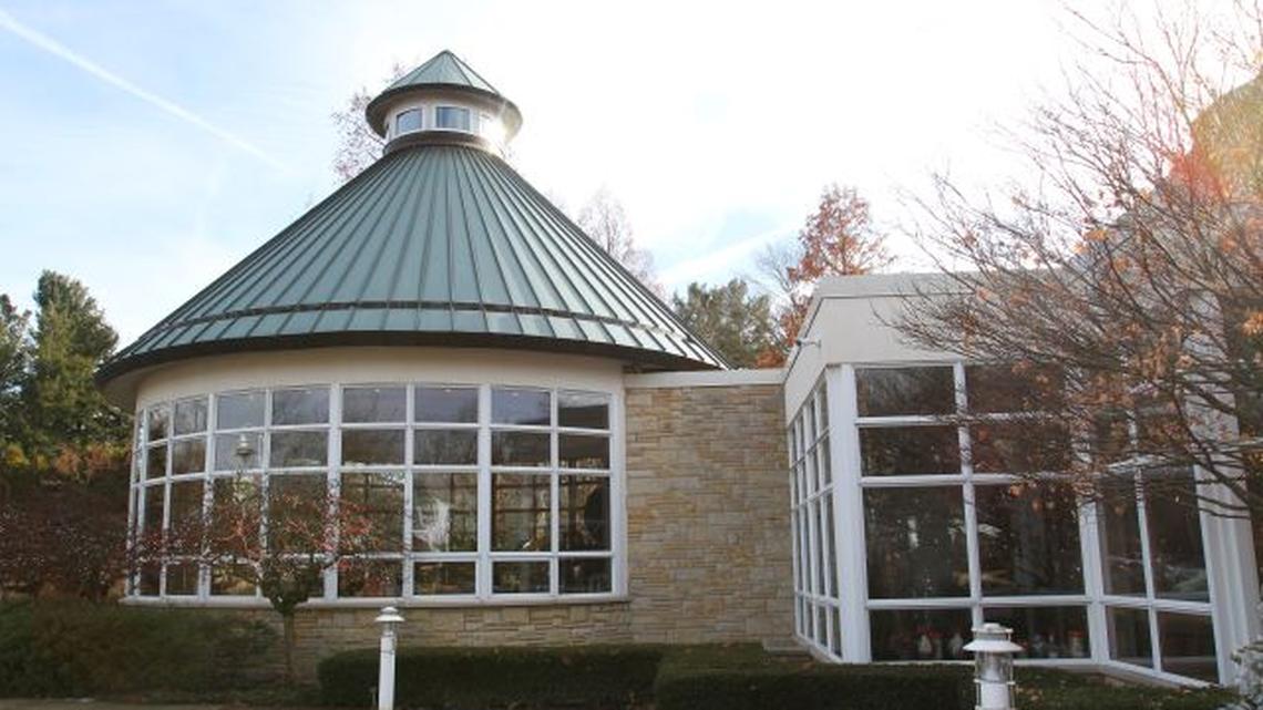 D.D. & Velma Davis Education and Visitors Center (Photo by William D. Lewis)