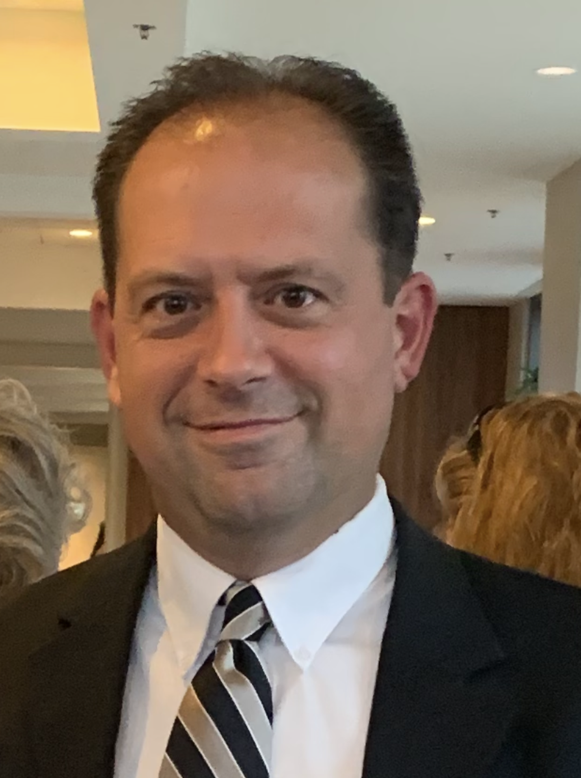 Warren City School Board of Education Superintendent/CEO Steve Chiaro is making the official recommendation to hire Dan Bubon as the new varsity boys basketball coach.