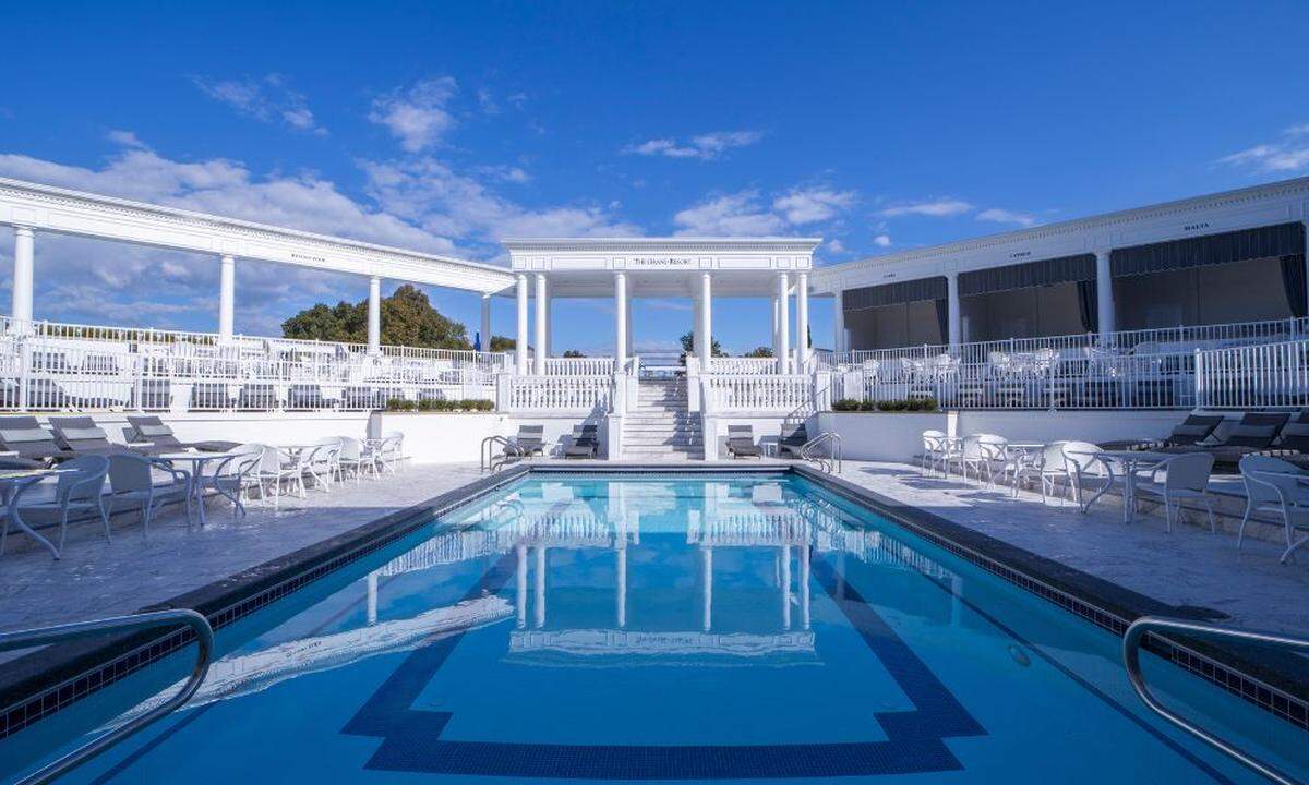 The Grand Resort in Warren is Ohio’s #1 luxury retreat, according to U.S. News & World Report.