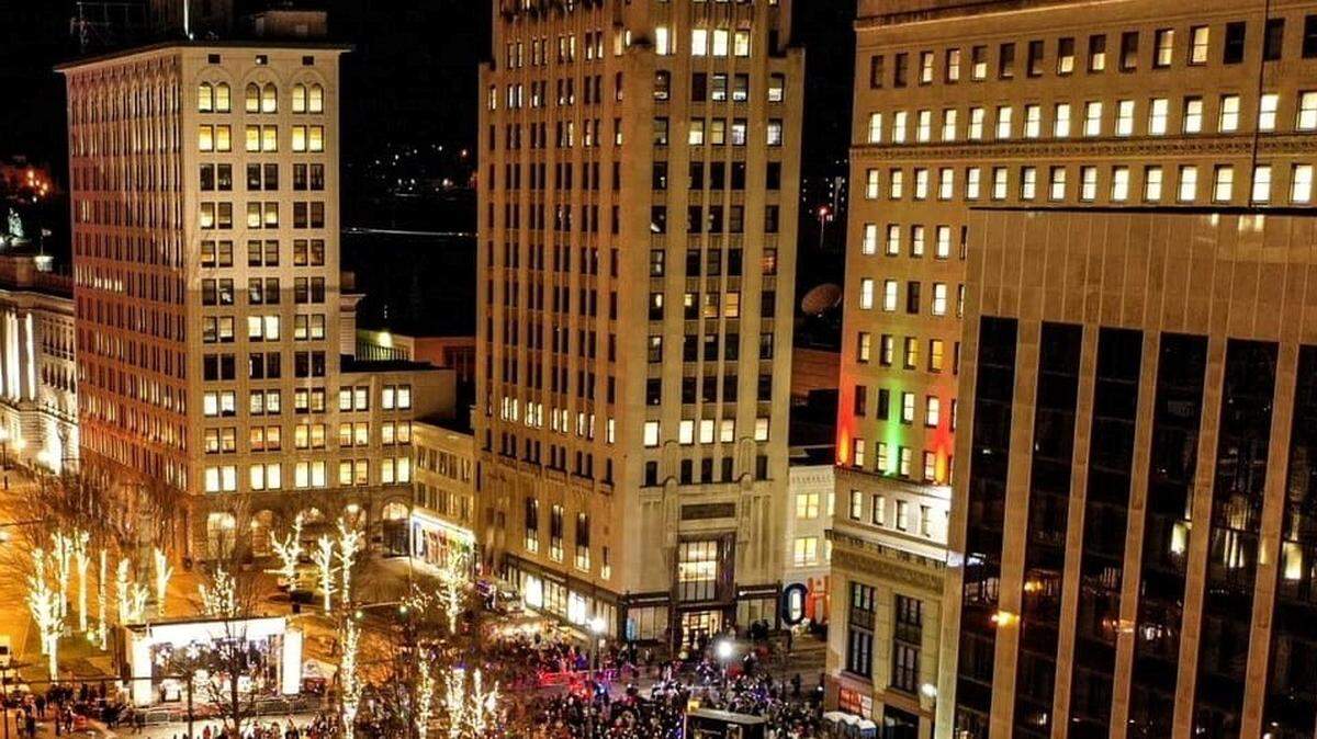 The Youngstown Holiday Parade starts at 6 p.m., followed by the city’s Christmas Tree Lighting at 7:15 p.m. in the central square. You can find the tree lighting at 100 Federal Plaza E downtown.