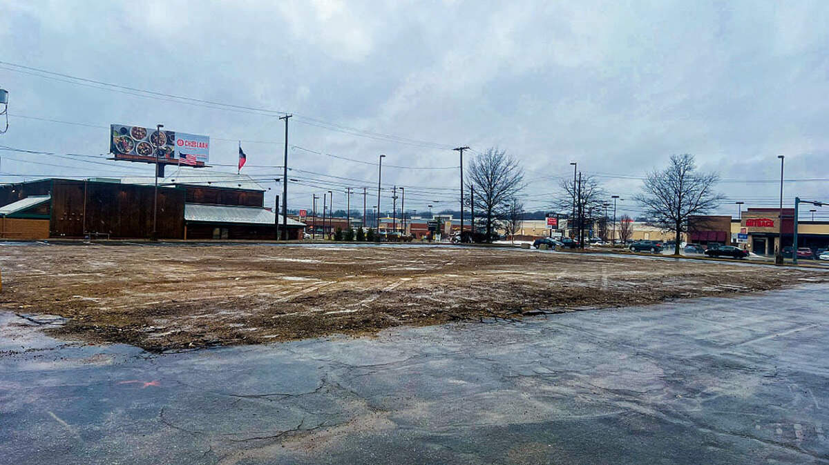 A new Swensons Drive-In will be built on this lot at 1247 Boardman-Poland Road.