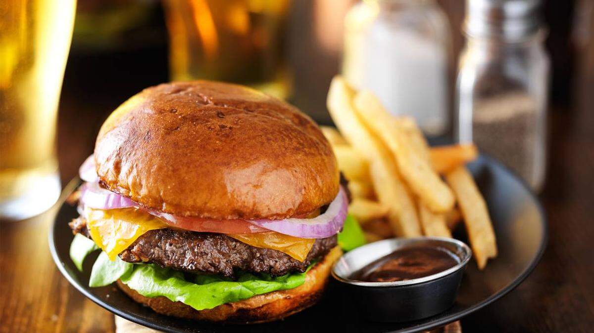 The Yelp reviews are in: these are the highest-ranked restaurants with available seating outside in Youngstown.