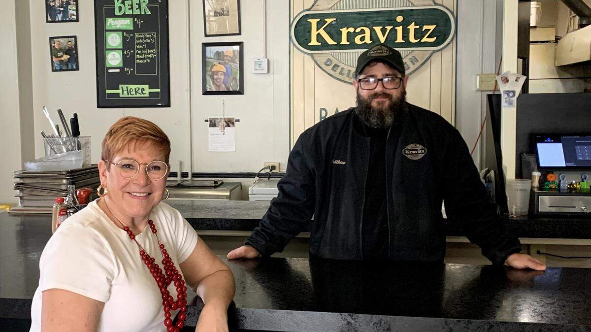 Aundréa Cika Heschmeyer and Matt Rydarowicz