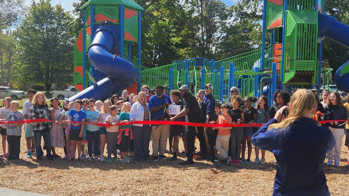 Upper elementary students at Montessori School of the Mahoning Valley helped cut the ribbon at Lynn Park alongside Clemate Franklin and Youngstown Mayor Jamael Tito Brown