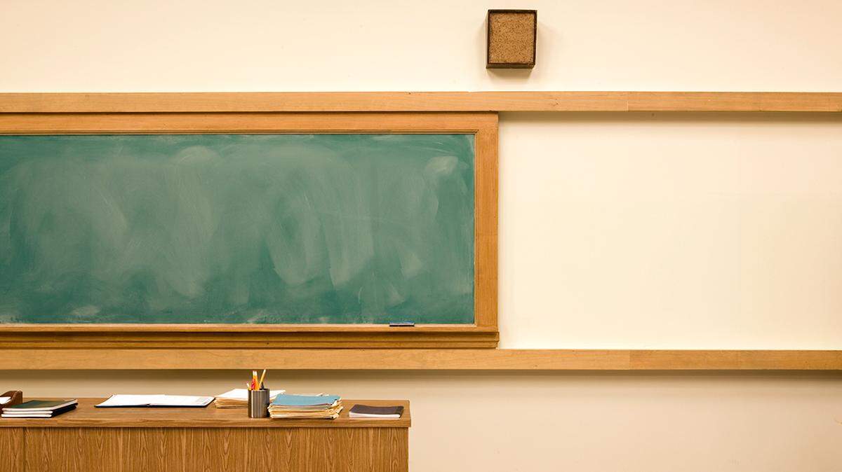 A Granbury middle school is trying to combat repeated student harassment involving “inappropriate language and racial slurs,”  according to a statement sent to parents on Monday.