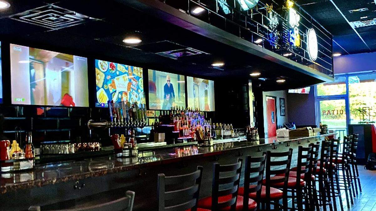 Coaches Burger Bar