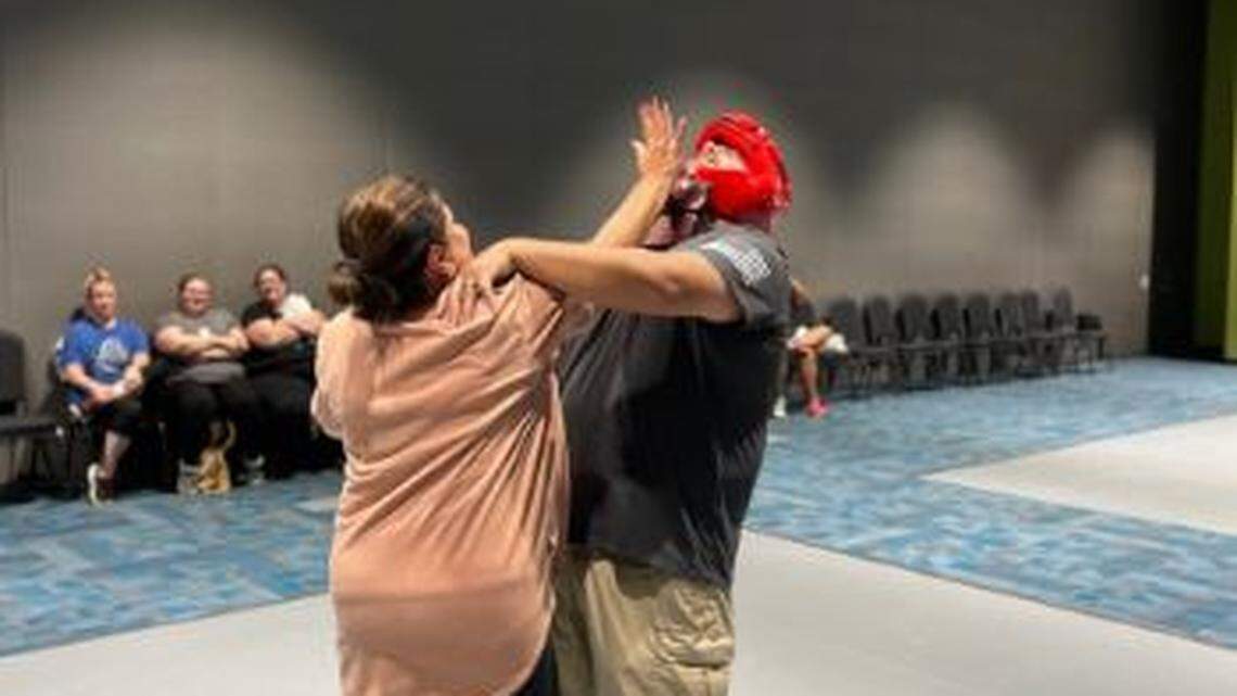 The Mahoning County Prosecutor’s Office announced upcoming S.T.O.P. self-defense classes which are taught for free by Ryan Bonacci, Mercy Health Chief of Police and certified self-defense instructor.