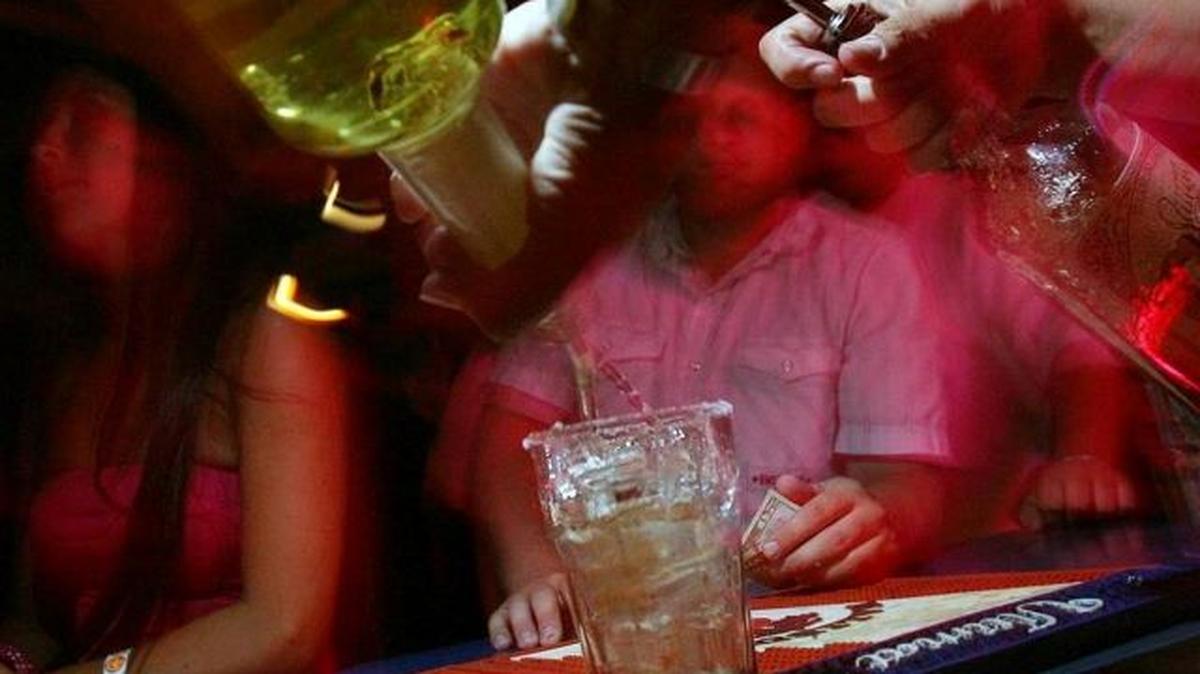 TikTok is influencing underage drinking, with 98% of videos portraying alcohol in a positive light, researchers said. (Eric Paul Zamora | ezamora@fresnobee.com)