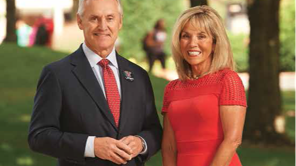 Youngstown State University President, Jim Tressel and Jocelyne Kollay Linsalata (supplied photo)