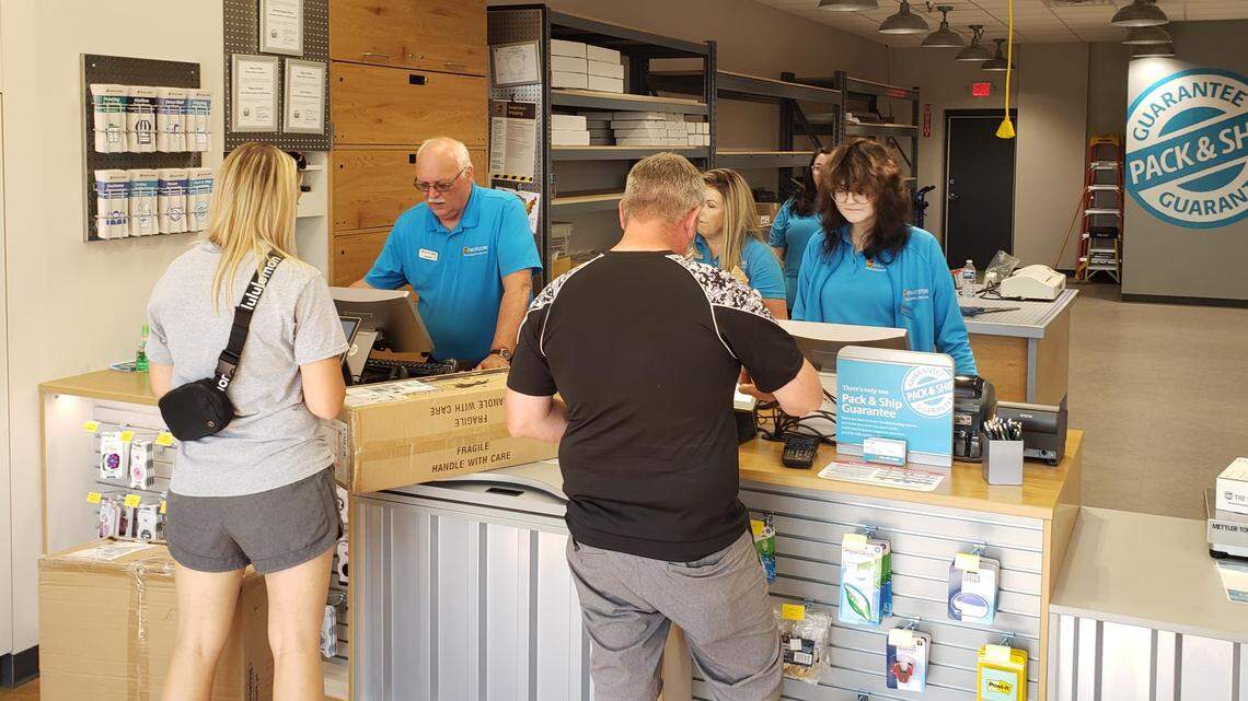 New UPS store in Howland