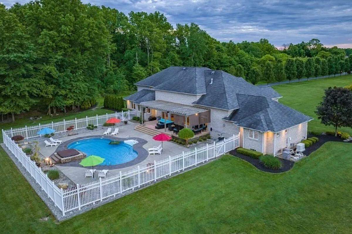 Take a look inside a $1.6 million home available in Warren