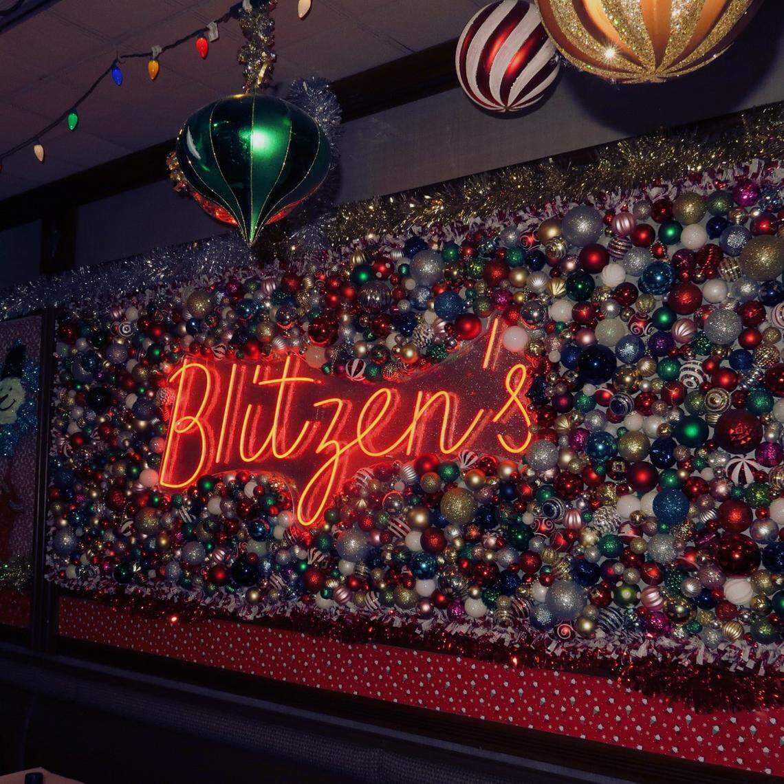 Blitzen’s holiday pop-up bar in Hudson, Ohio.