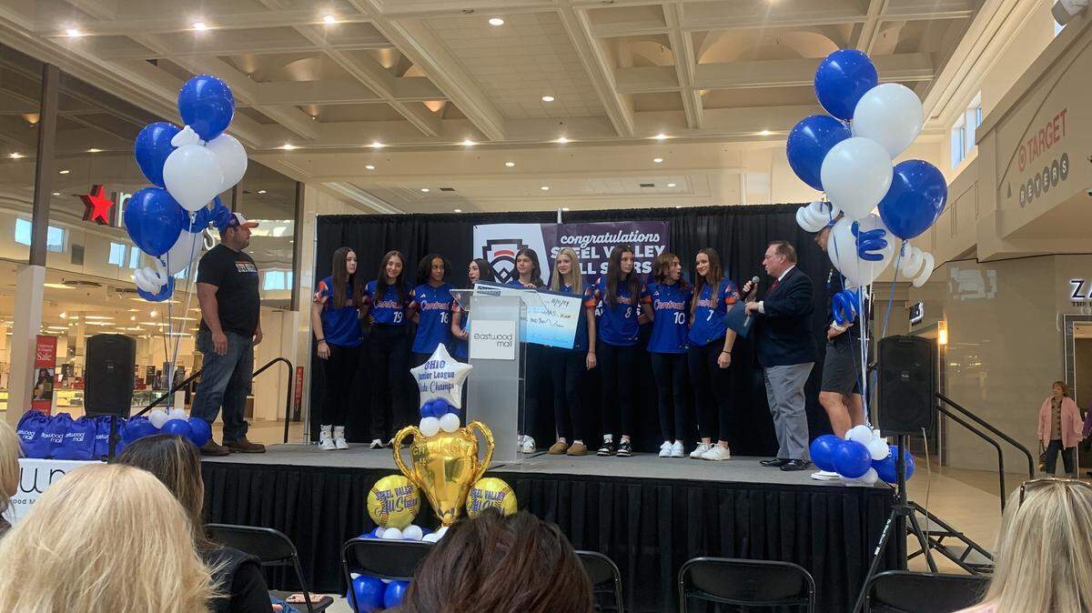 The Cafaro Foundation awarded $10,000 to the Steel Valley All Stars softball program.