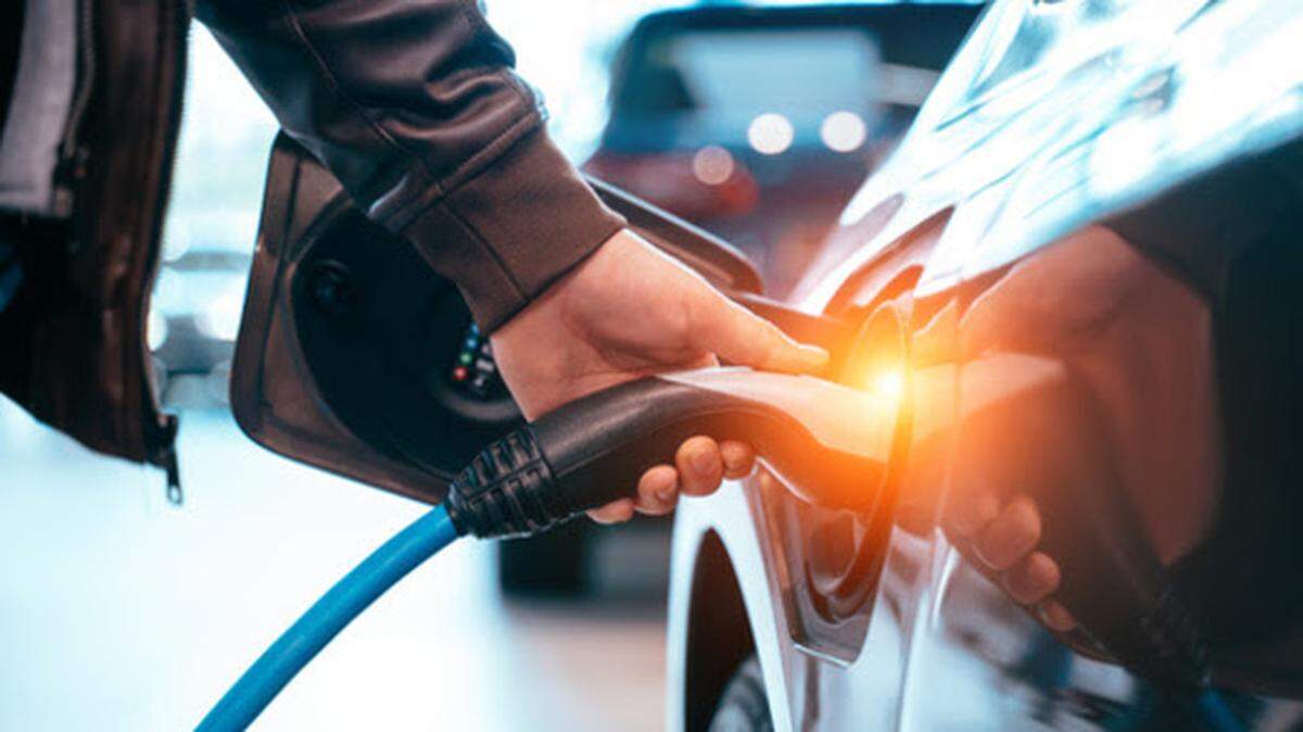 U.S. vehicle manufacturing has been steadily declining since the 1970s, according to a report by the advocacy group All American.