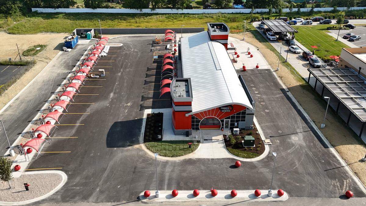 Tommy’s Express Car Wash opened this fall at 5633 Mahoning Ave. in Austintown.