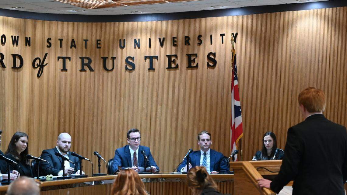 The Youngstown State University moot court team simulated a case before a surrogate U.S. Supreme Court for Constitution Day.
