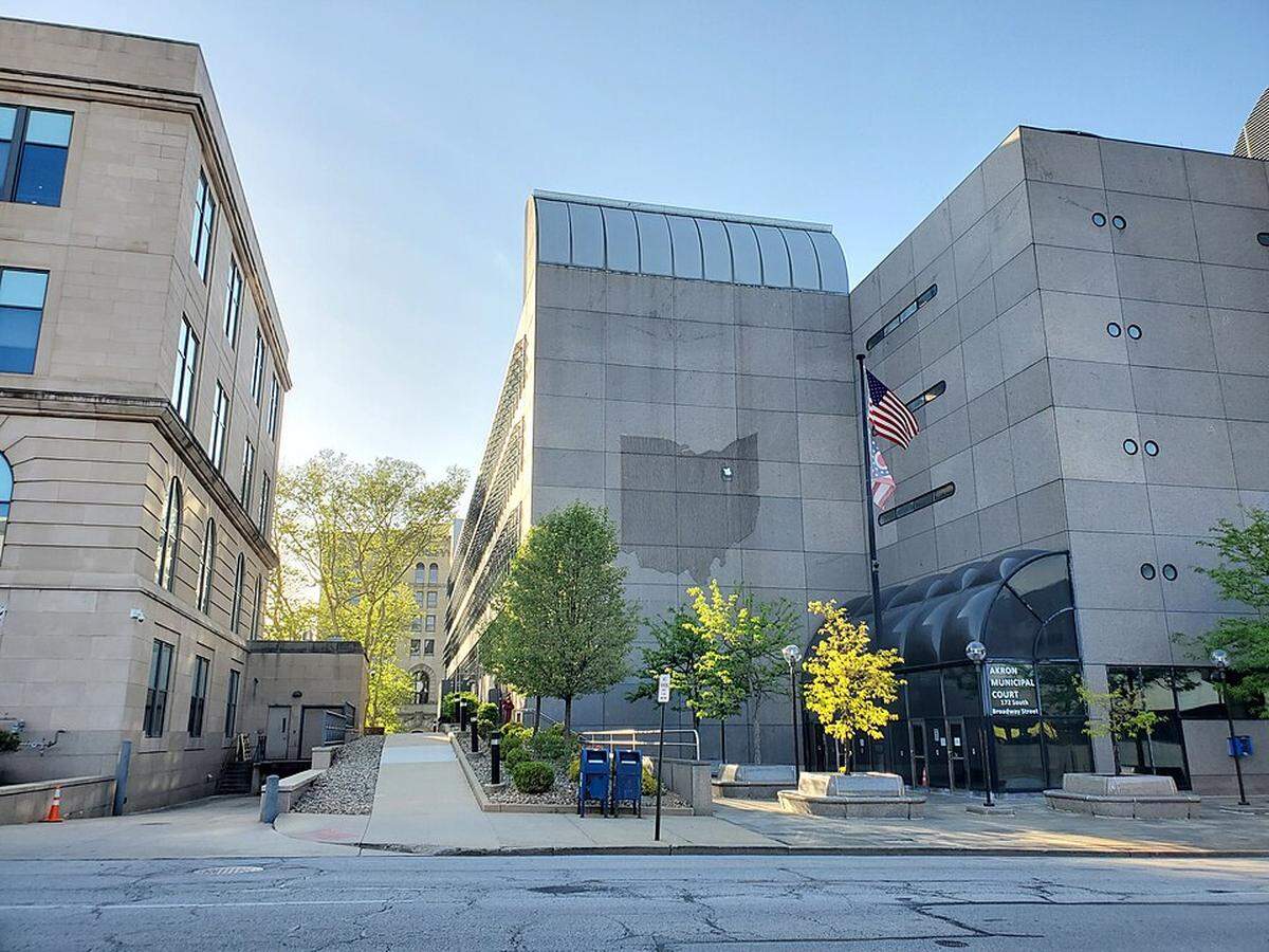 Oliver Ocasek Building for the Akron Municipal Court and other government functions.