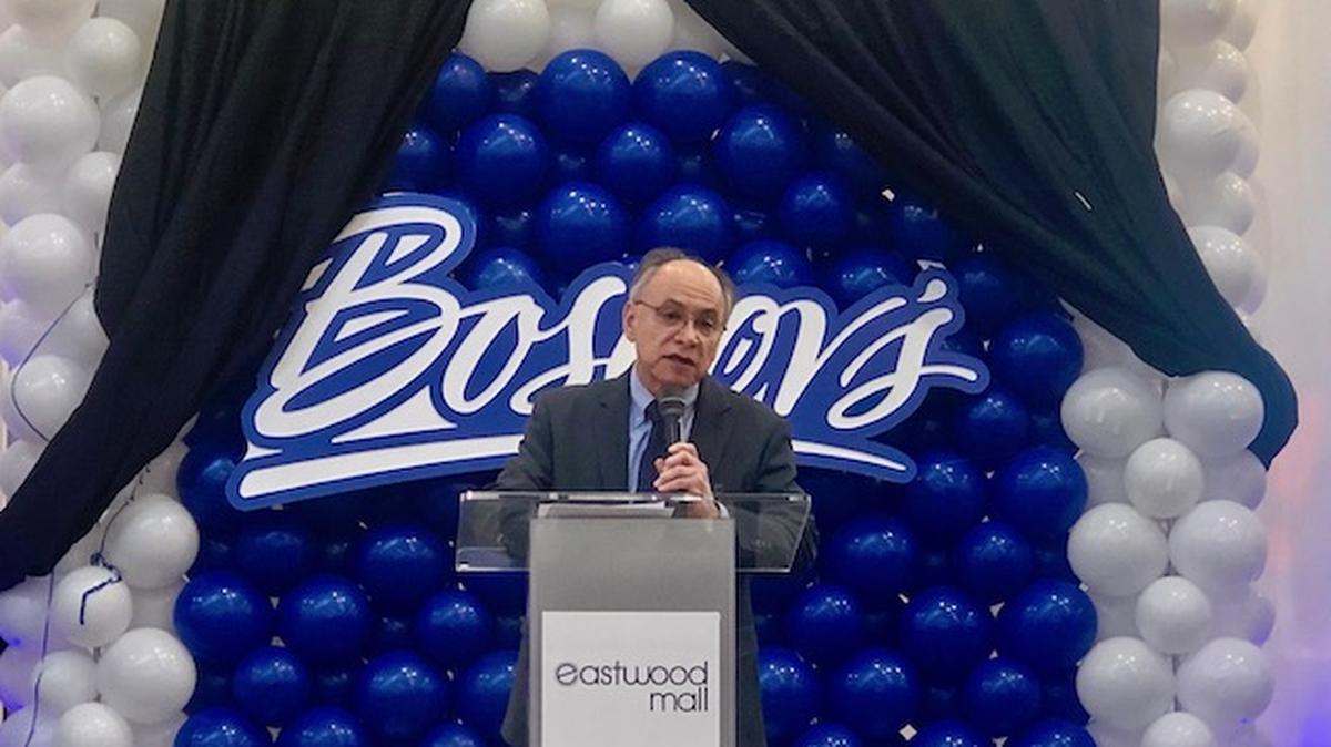 Boscov’s CEO Jim Boscov announced the opening of a new store at Eastwood Mall on Jan. 6. (Photo by Jess Hardin | Mahoning Matters)