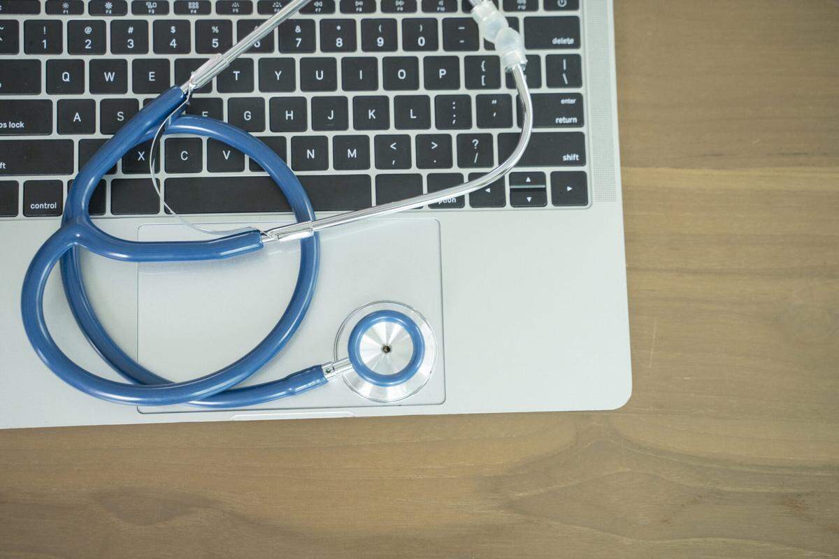 Can AI give healthcare advice?