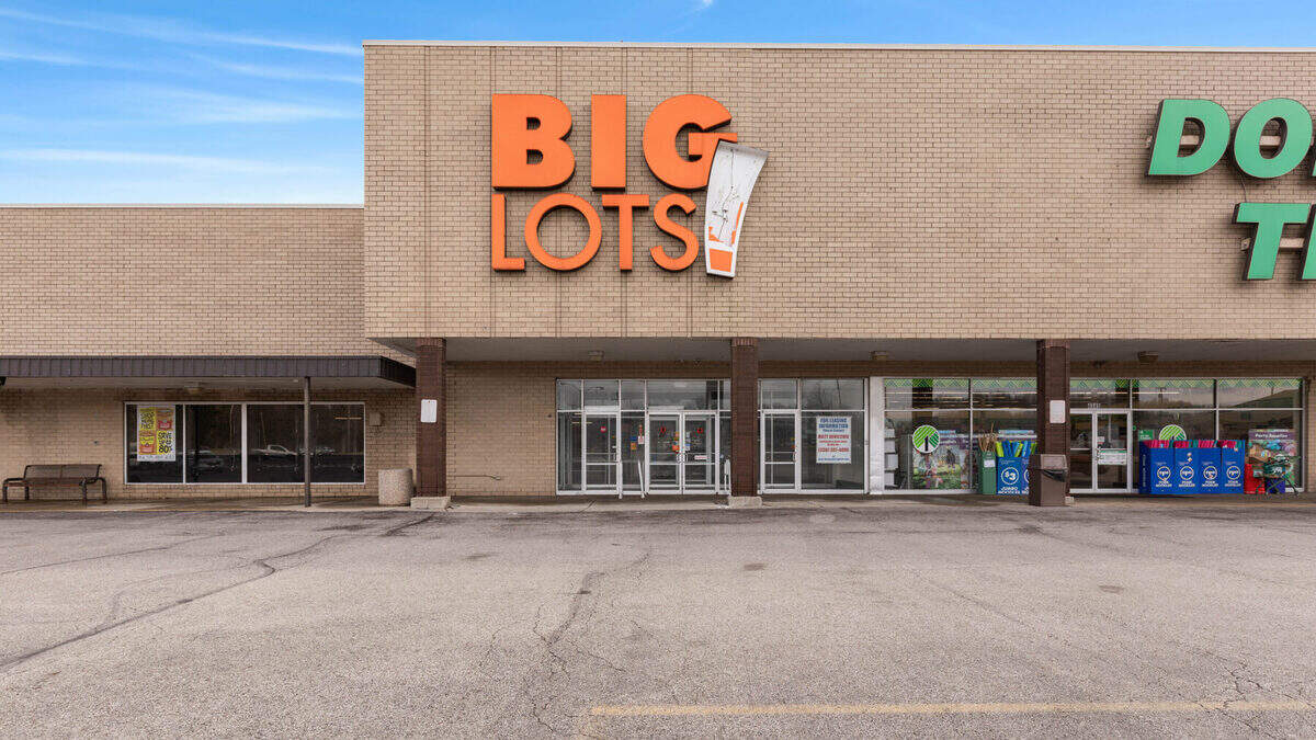Join Dollar Tree, Handyman Hardware and Leanna’s Books and More on Kirk Road in the shopping plaza built in 1973 previously anchored by Big Lots.