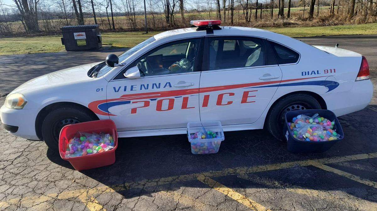 Get ready for community Easter egg hunts and celebrations starting March 30 in the Mahoning Valley area.